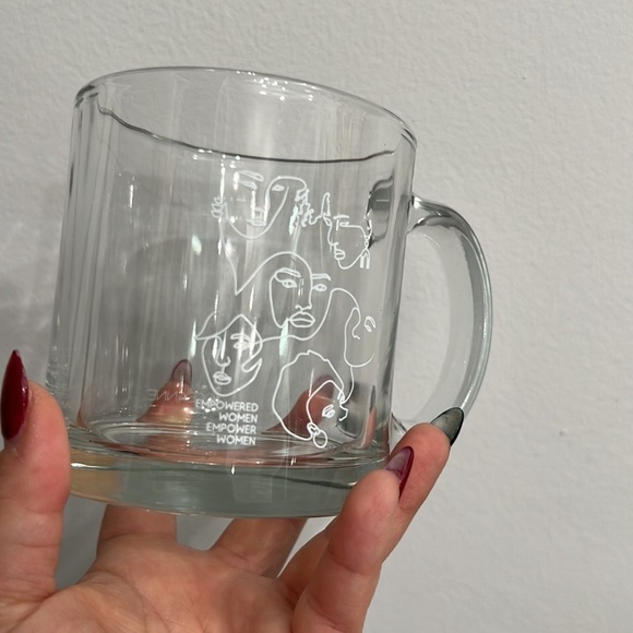 EMPOWERED WOMEN MUG (CLEAR) new - Picture 4 of 6